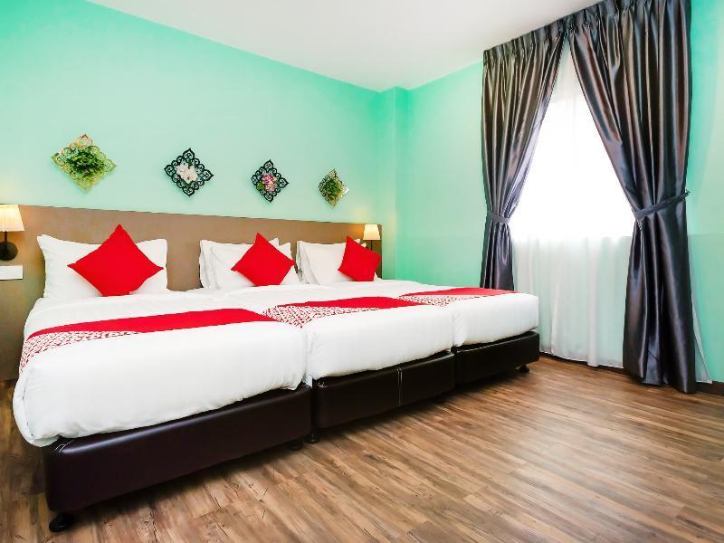 Hotel Dk 2*